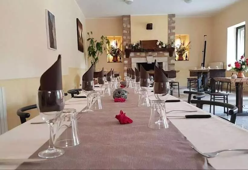 Aamiaismajoitus (B&B) Adonis