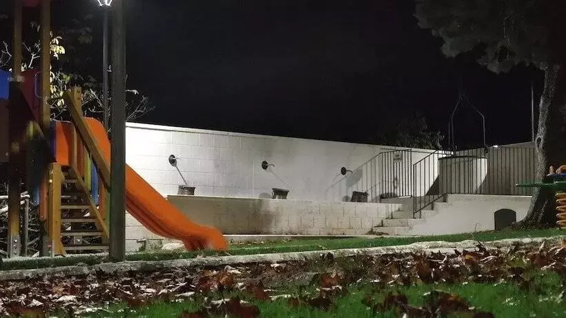 Aamiaismajoitus (B&B) Adonis