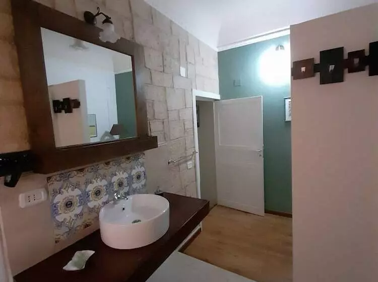 تختخواب و صبحانه Domus Enna