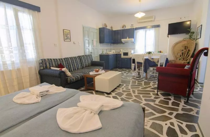 Evi's Studios Tholaria