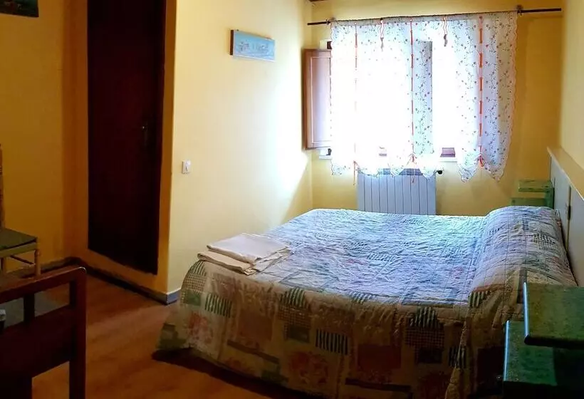 ホテル Albergo Pensione Tesi