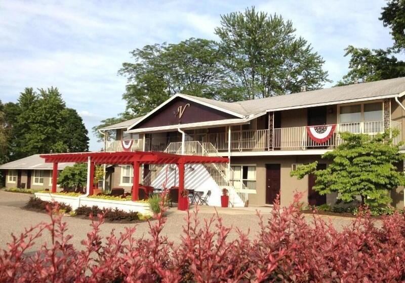 מוטל Vinehurst Inn And Suites