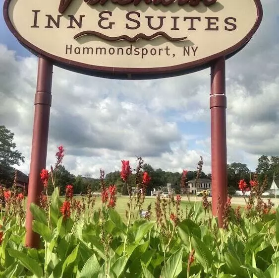 Motelli Vinehurst Inn And Suites