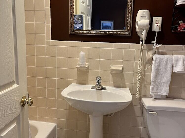 מוטל Vinehurst Inn And Suites