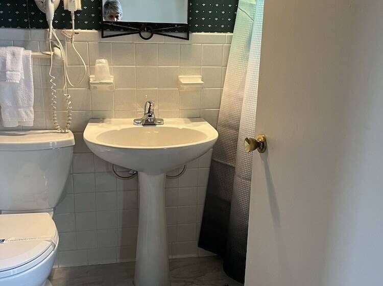 מוטל Vinehurst Inn And Suites