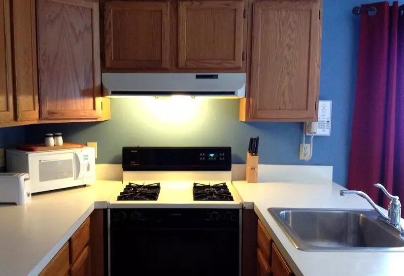 Motelli Vinehurst Inn And Suites