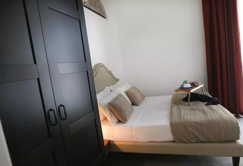 پانسیون B&b Salerno Al Duomo