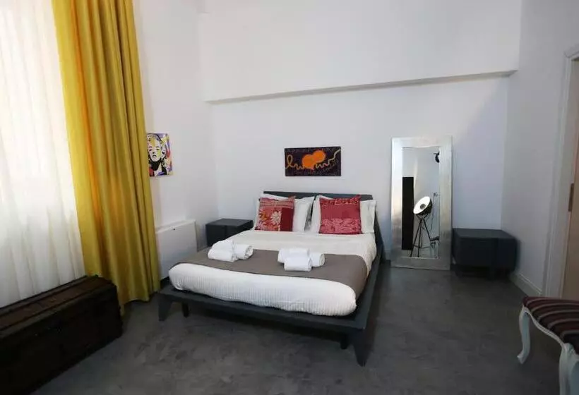 پانسیون B&b Salerno Al Duomo