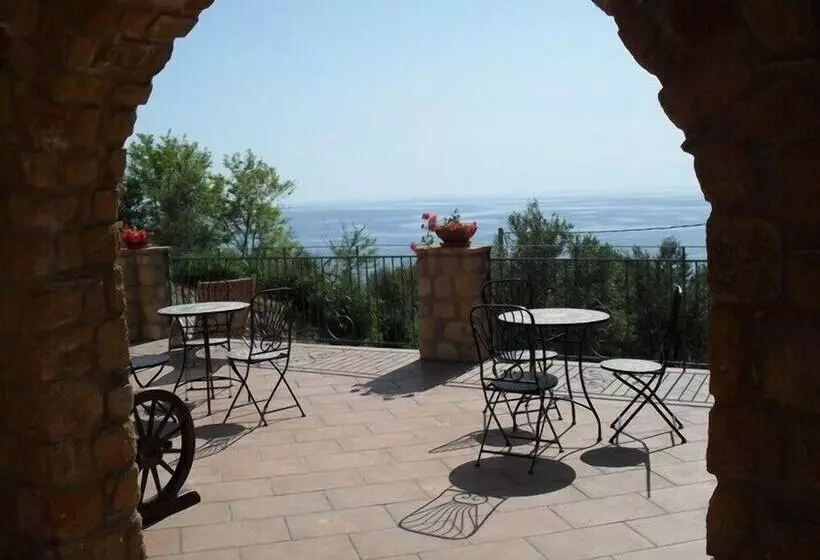 Aamiaismajoitus (B&B) Antica Dimora Palinuro