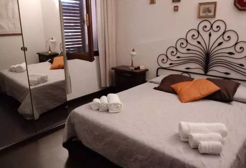 Aamiaismajoitus (B&B) Villa Gandamar