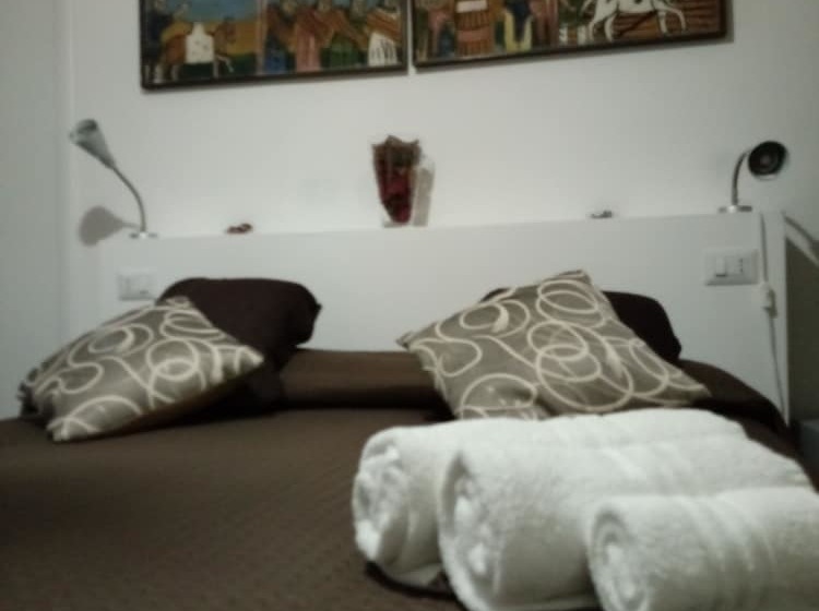 住宿加早餐  Villa Gandamar