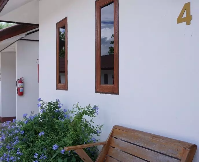 هتل Ban Tontan Resort