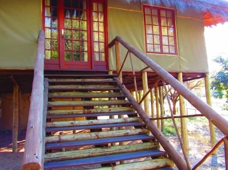 Szálloda Camp Kwando