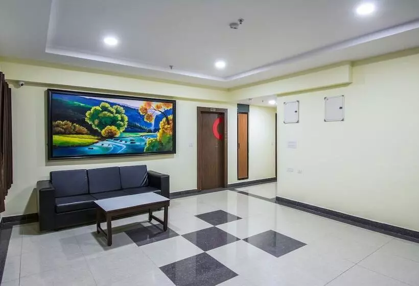 ホテル Collection O 30087 Daba Garden Road