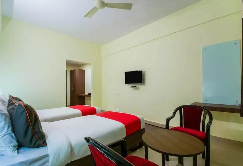 ホテル Collection O 30087 Daba Garden Road