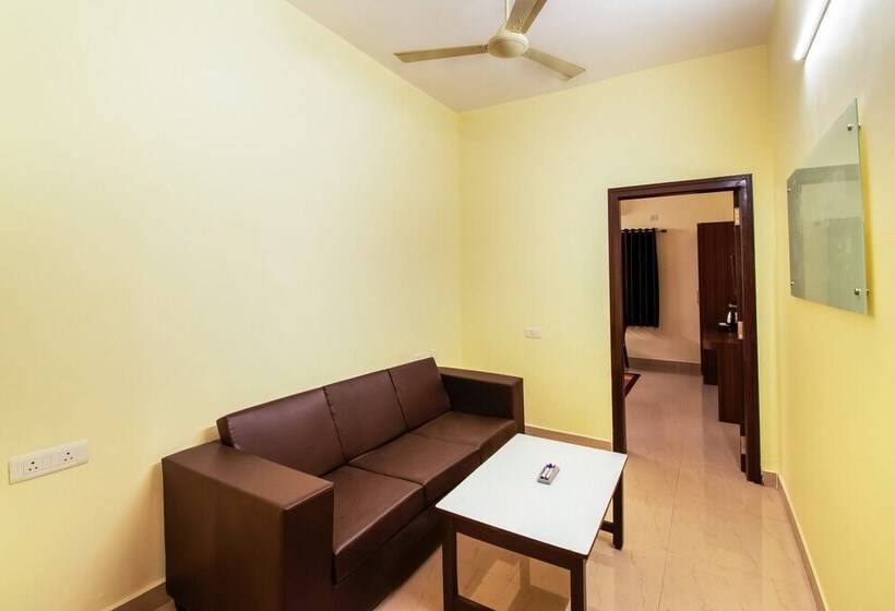 فندق Collection O 30087 Daba Garden Road