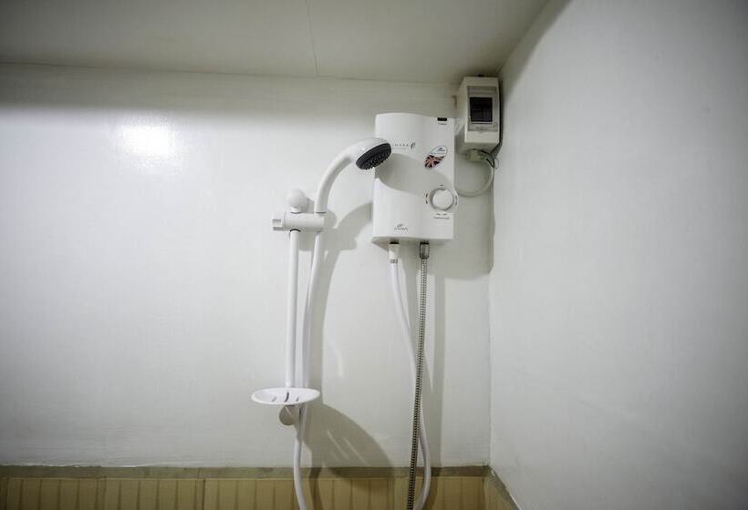 Sr Hostel   Adults Only