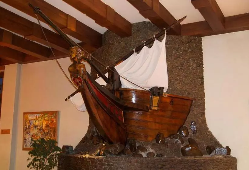 Gran Hotel Vicente Costanera