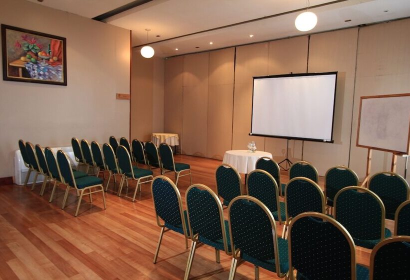 Gran Hotel Vicente Costanera