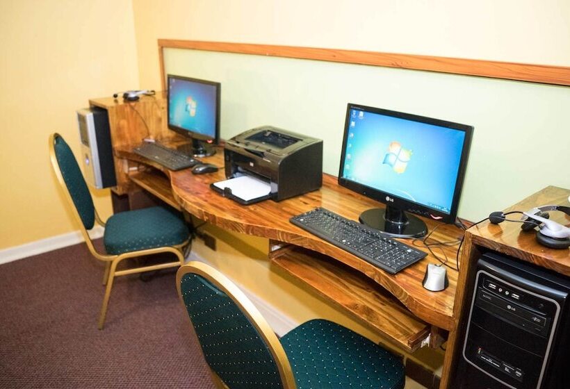 Gran Hotel Vicente Costanera