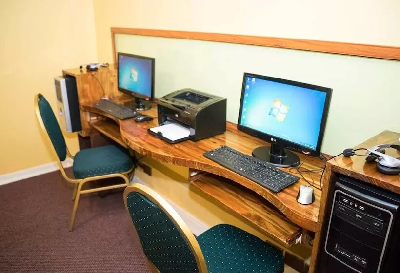 Gran Hotel Vicente Costanera