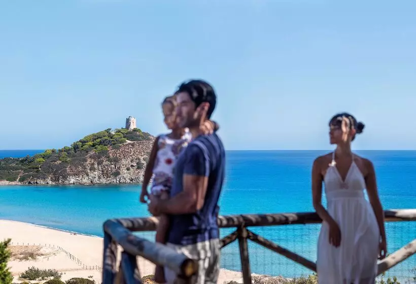 ホテル Baia Di Chia Resort Sardinia, Curio Collection By Hilton