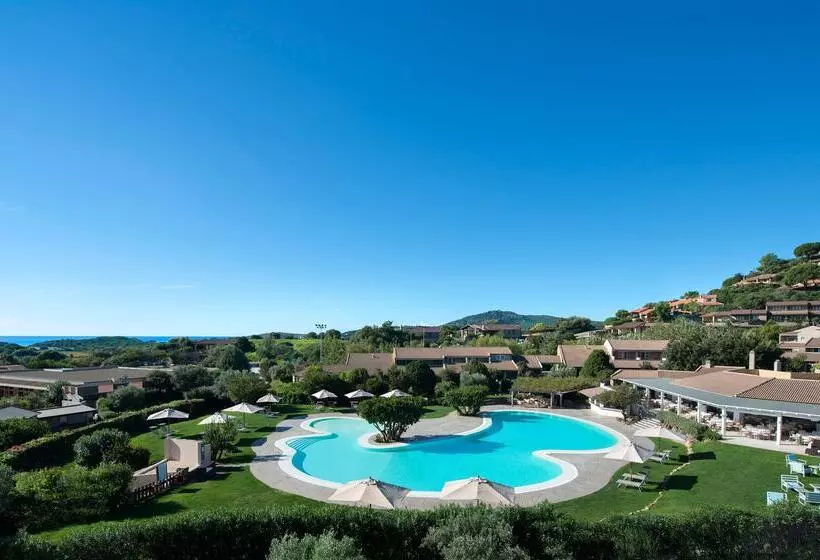 ホテル Baia Di Chia Resort Sardinia, Curio Collection By Hilton