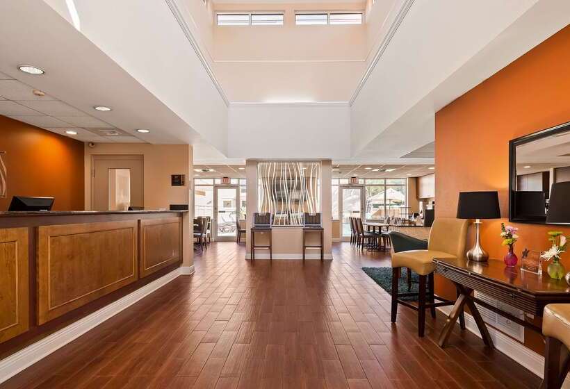 בית מלון כפרי Best Western Milton Inn