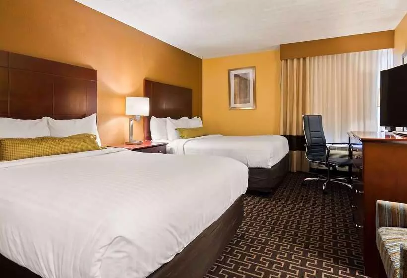 בית מלון כפרי Best Western Milton Inn