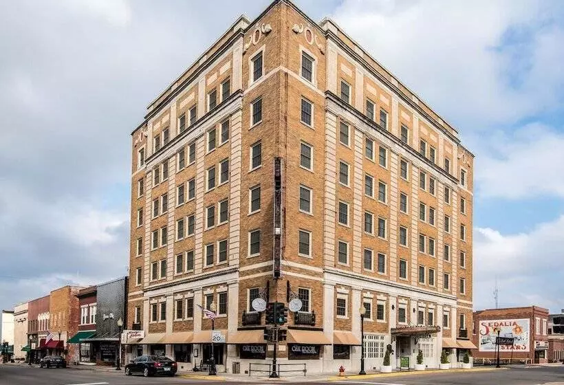 Bothwell Sedalia Central District, Ascend Hotel Collection