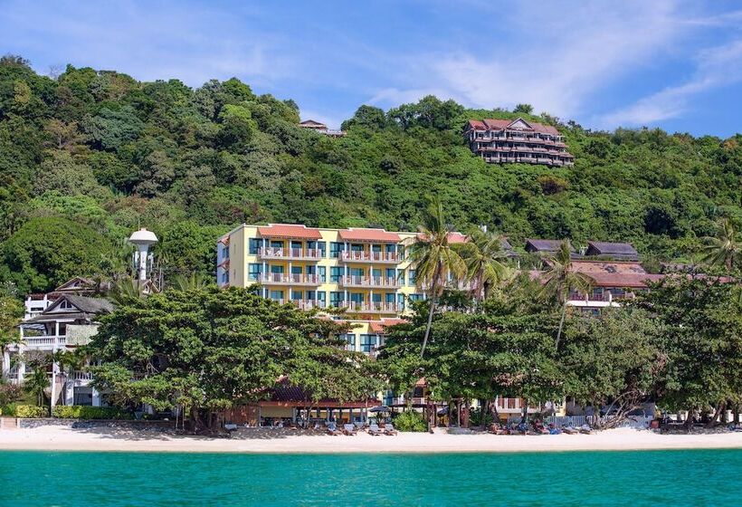 בית מלון כפרי By The Sea