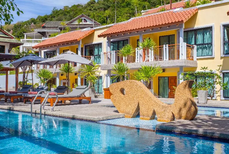 ホテル By The Sea