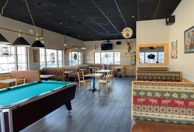 Отель Country Inn & Suites By Radisson, Prairie Du Chien, Wi