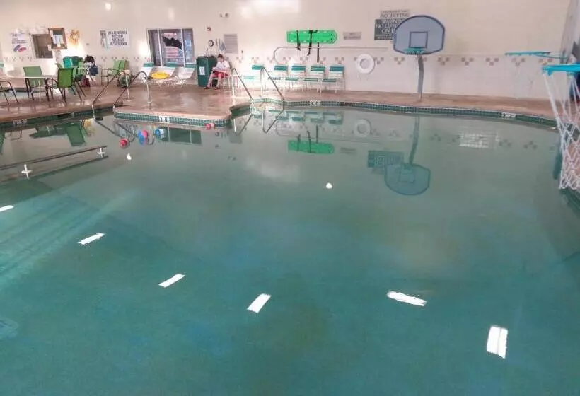 Отель Country Inn & Suites By Radisson, Prairie Du Chien, Wi