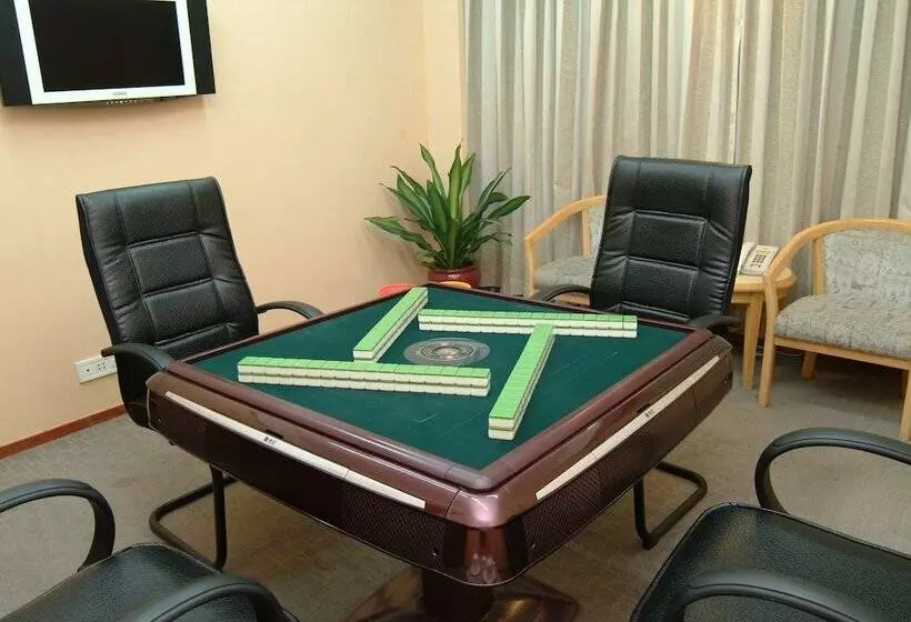 Guangdong Hotel Free Shuttle & Registration Counter Service During Canton Fair