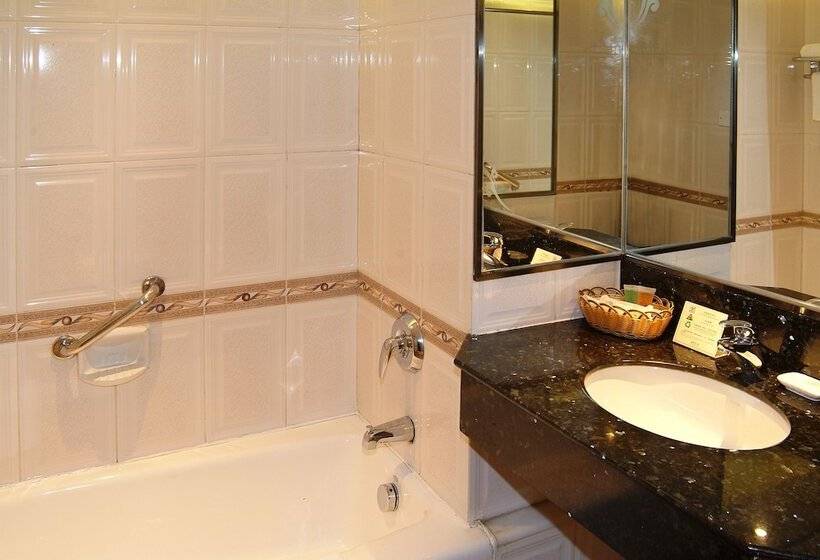 Guangdong Hotel Free Shuttle & Registration Counter Service During Canton Fair