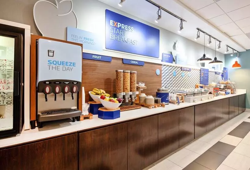 Отель Holiday Inn Express & Suites Rancho Mirage Palm Spgs Area, An Ihg