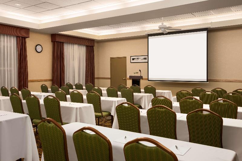 فندق Holiday Inn Express & Suites Salt Lake City N  Bountiful