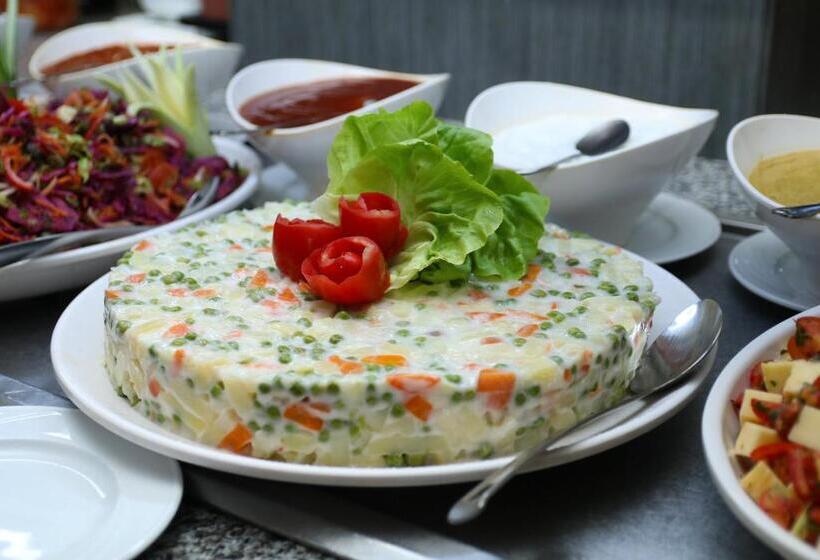 ホテル Skanes Serail