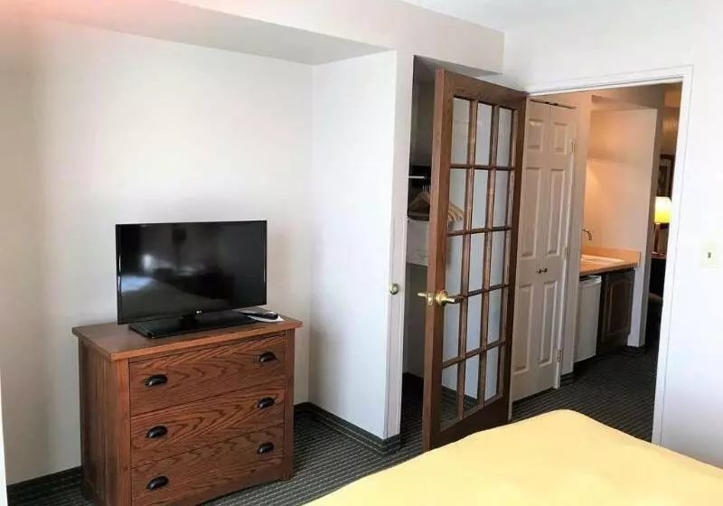 ホテル Holiday Inn Express & Suites Zion By Ihg