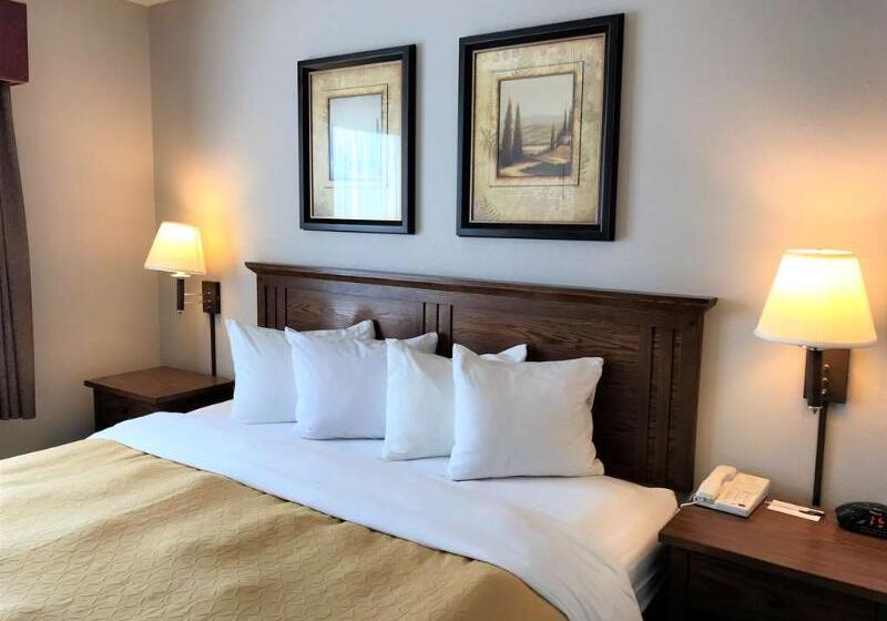 בית מלון כפרי Holiday Inn Express & Suites Zion By Ihg