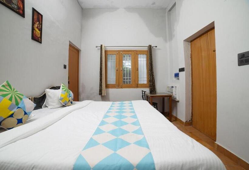 펜션 Oyo Home 71857 Gautam Villa