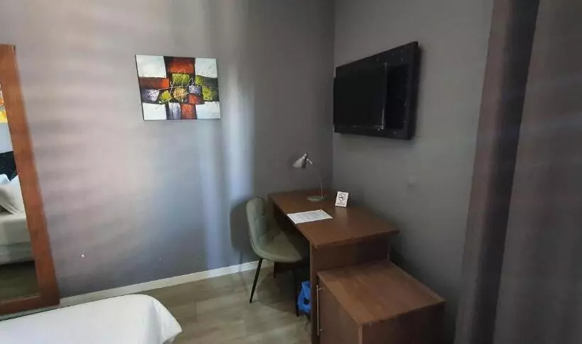 تختخواب و صبحانه Royal Residencial