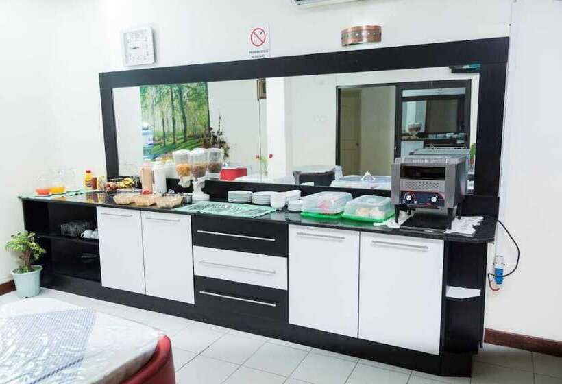 ベッドアンドブレックファースト Royal Residencial