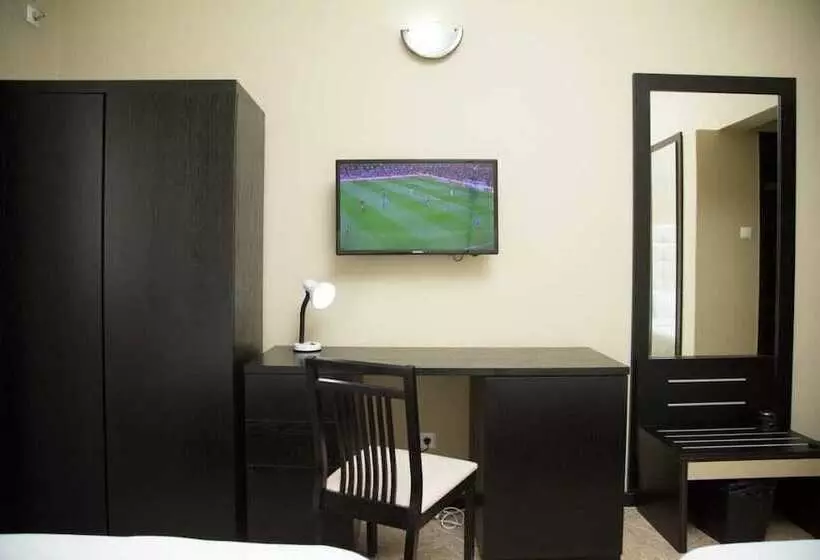 تختخواب و صبحانه Royal Residencial