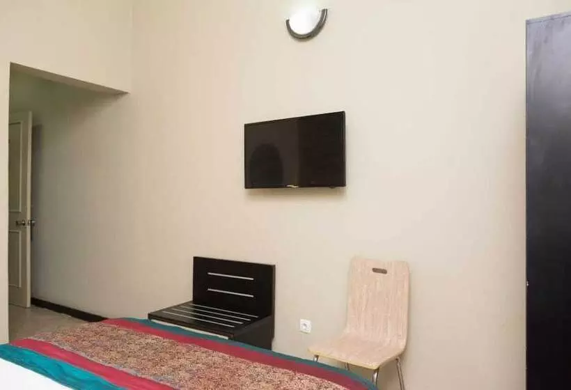 تختخواب و صبحانه Royal Residencial