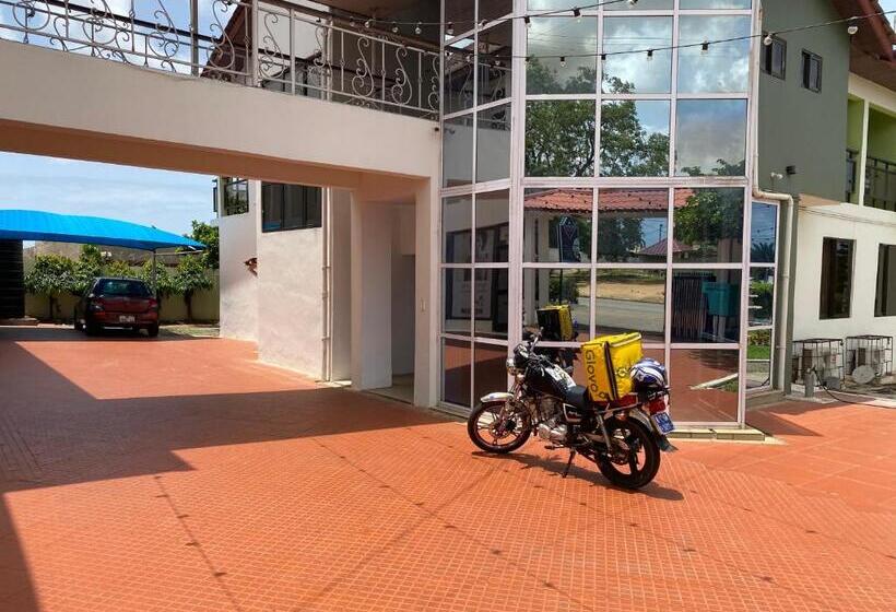 בית מלון כפרי Escondido