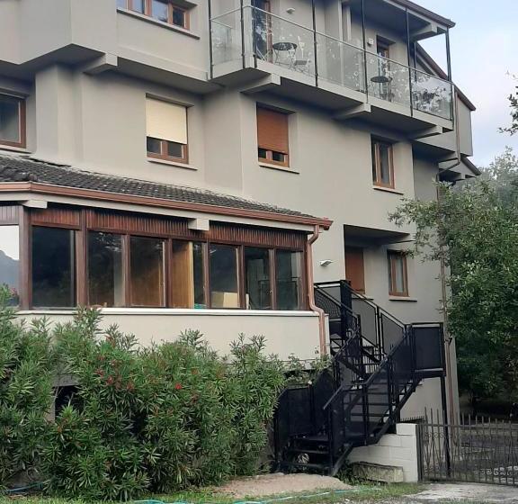 פנסיון Hostal Rural Aritzalko