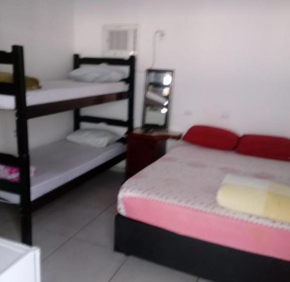 פנסיון Pousada Aloha Santos