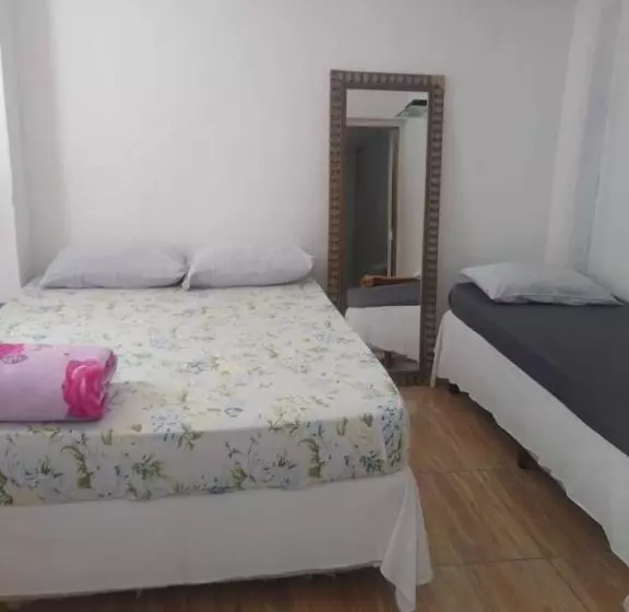 پانسیون Pousada Aloha Santos